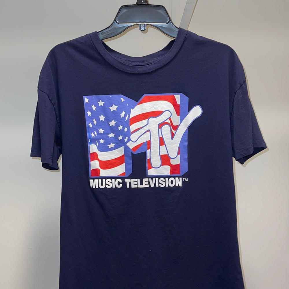 MTV t shirt!